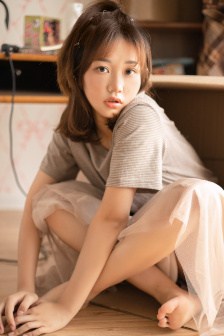 年轻的女护士